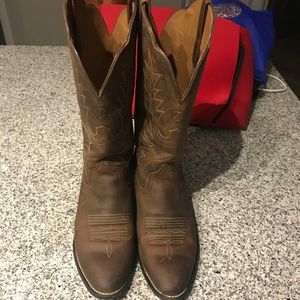 Ariat Heritage R-Toe Western Cowboy Boots Sz 8.5